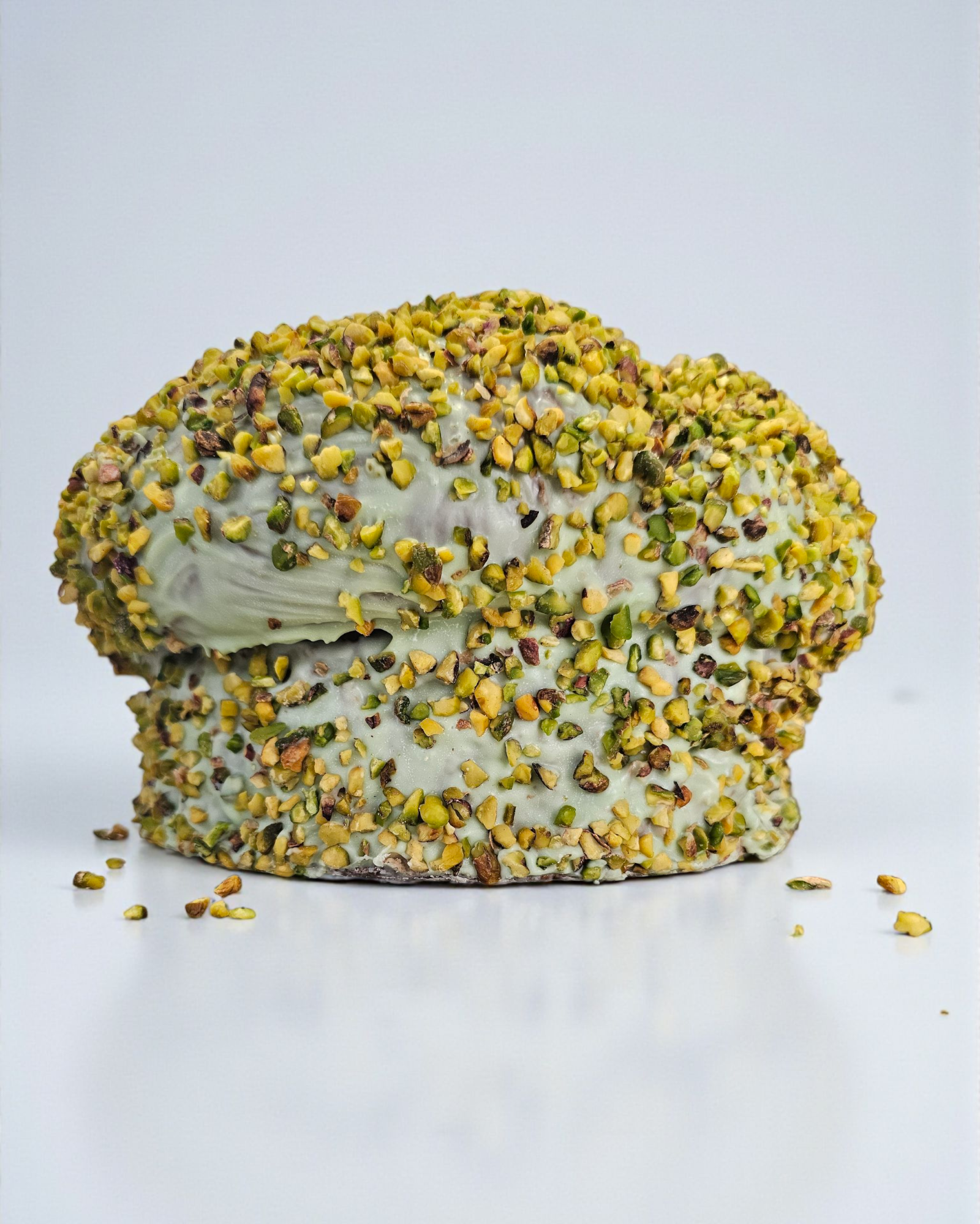 Panettone Artigianale al Pistacchio- Copertura di Cioccolato al Pistacchio e Granella di Pistacchio